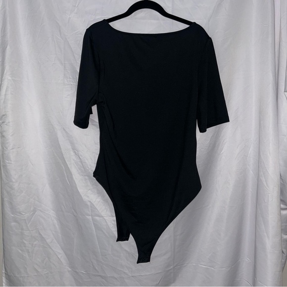 SHEIN Body Suit Scoop Neck Short Sleeve Bodysuit Plus Size Curve Top - Picture 3 of 4